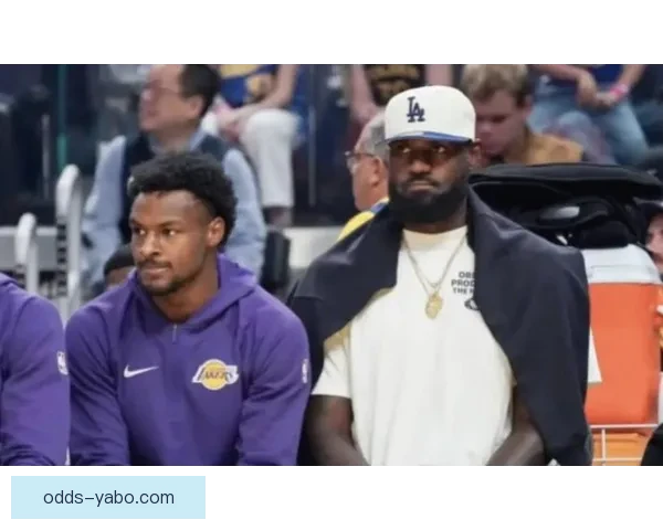 詹姆斯感慨与布朗尼实现父子连线并称其天赋出众投篮能力极为顶尖